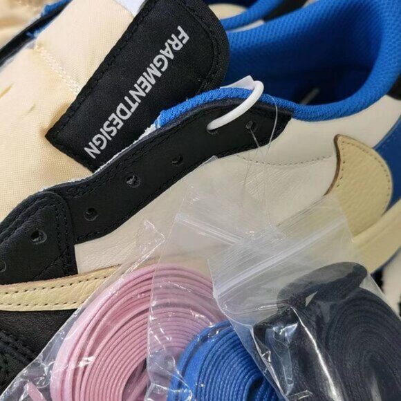 Air Jordan 1 Travis Scott Fragment Low - Picture 4 of 6